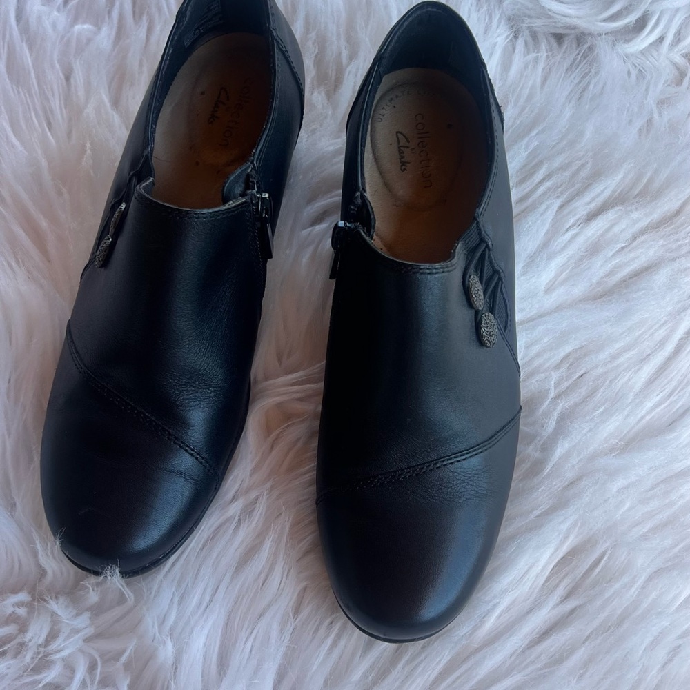 Clarks woman Black Leather Loafers